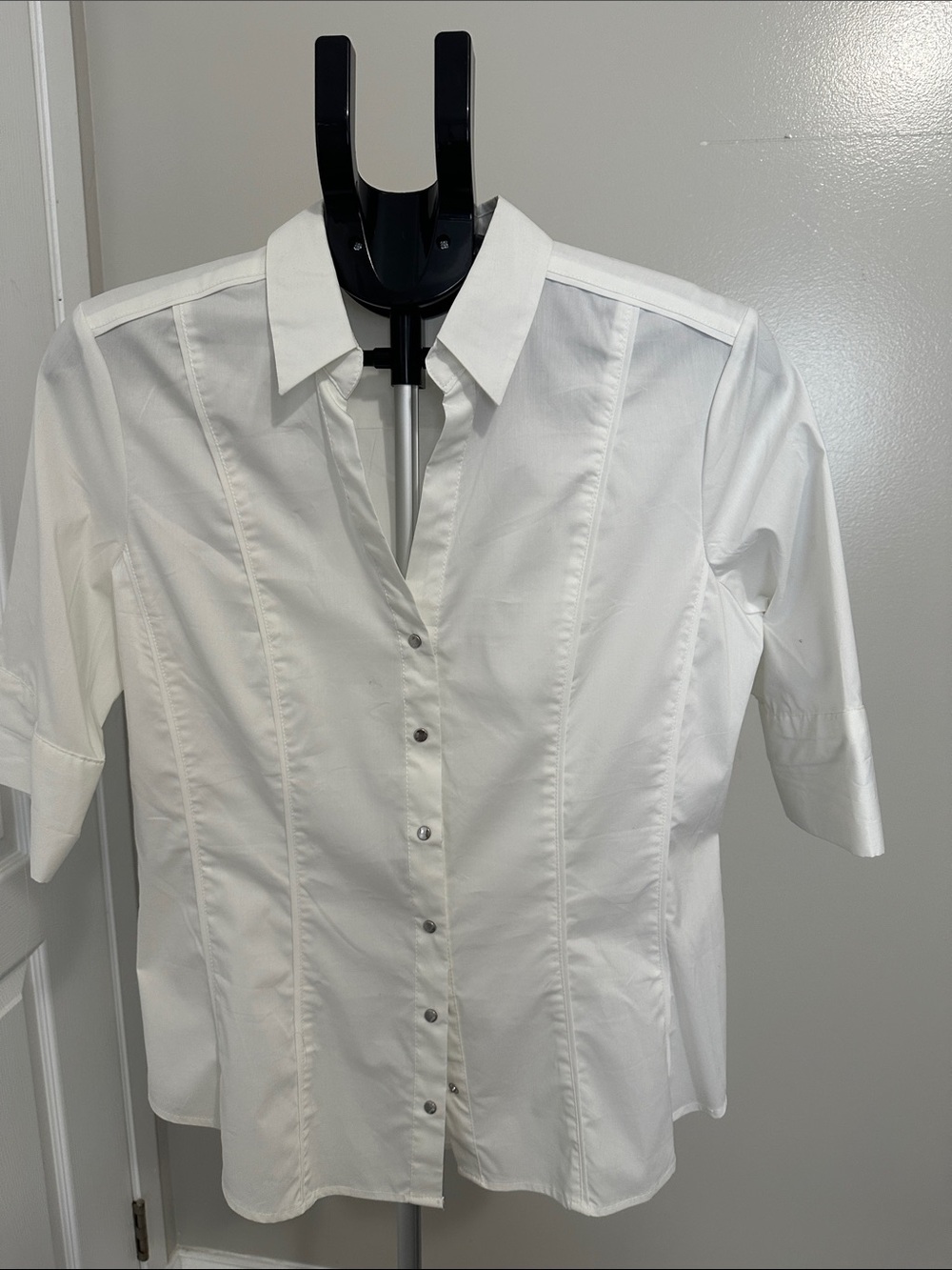 Classic White Short-Sleeve Women’s Dress Shirt